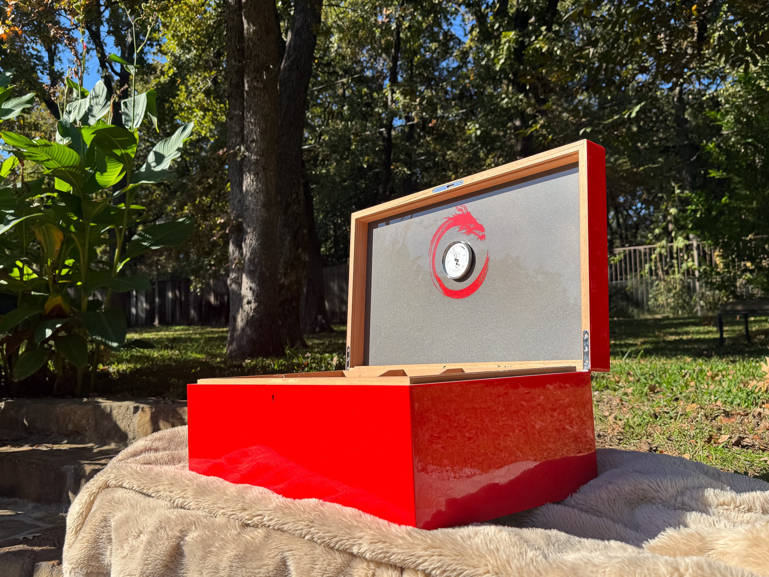 The Draconis: centient red dragon humidor inside metallic right view